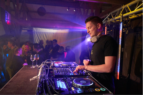 Entertainment & DJ