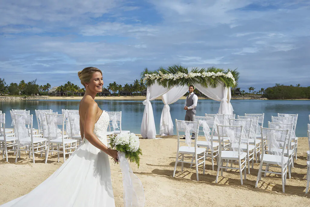 destination wedding in fiji